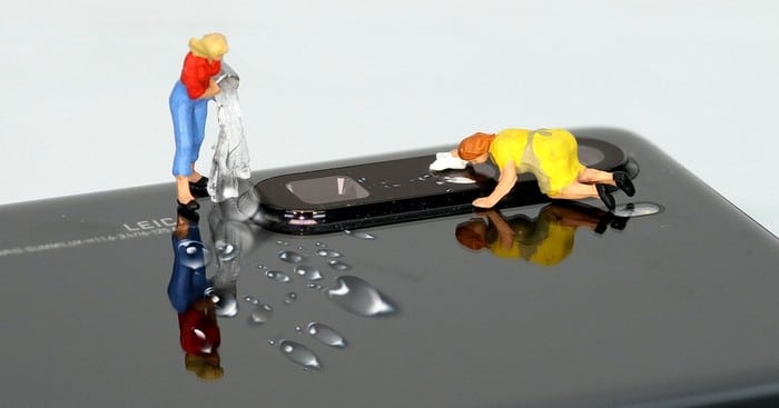 Smartphone Hygiene & Handy Reinigung in Zeiten von Coronavirus. Grippe und Erkältung mehr als wichtig!