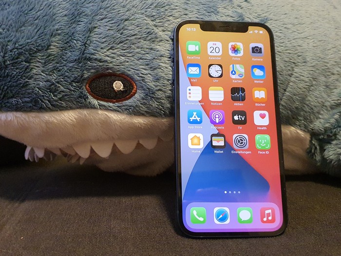 iPhone 12 Test