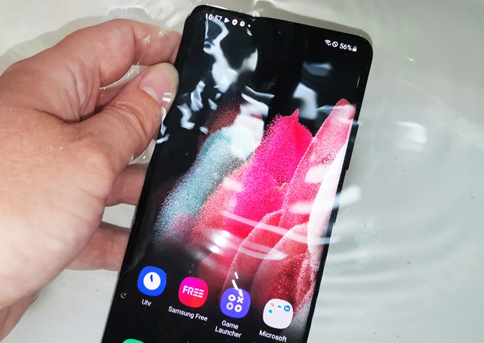 Samsung Galaxy S21, Plus & Ultra im Wasser-Test: Tauchgang im Wasser überstanden?