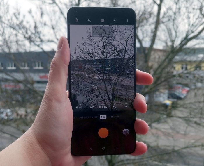 OnePlus 9 im Test & Daten: Kompakter, Hasselblad-Kamera & Flaggschiff-Feeling