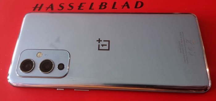 OnePlus 9 im Test & Daten: Kompakter, Hasselblad-Kamera & Flaggschiff-Feeling