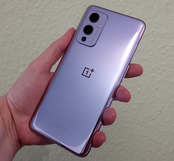OnePlus 9 im Test & Daten: Kompakter, Hasselblad-Kamera & Flaggschiff-Feeling