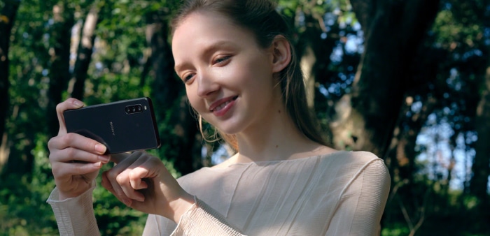 Sony Xperia 10 III draußen