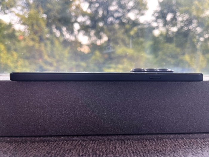 Motorola Edge 20 Test - Seitenansicht
