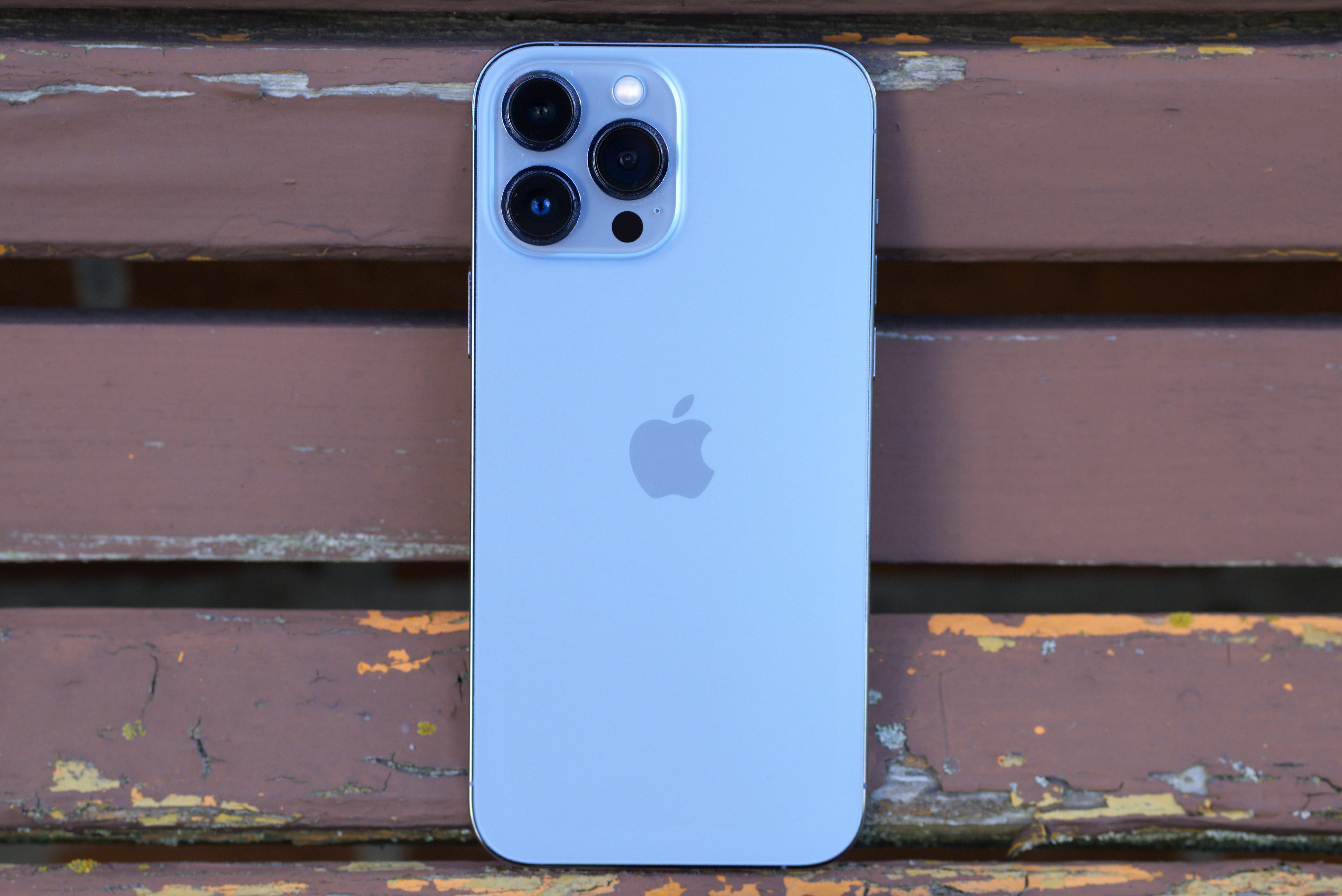 iPhone 13 Pro Max in Sierrablau