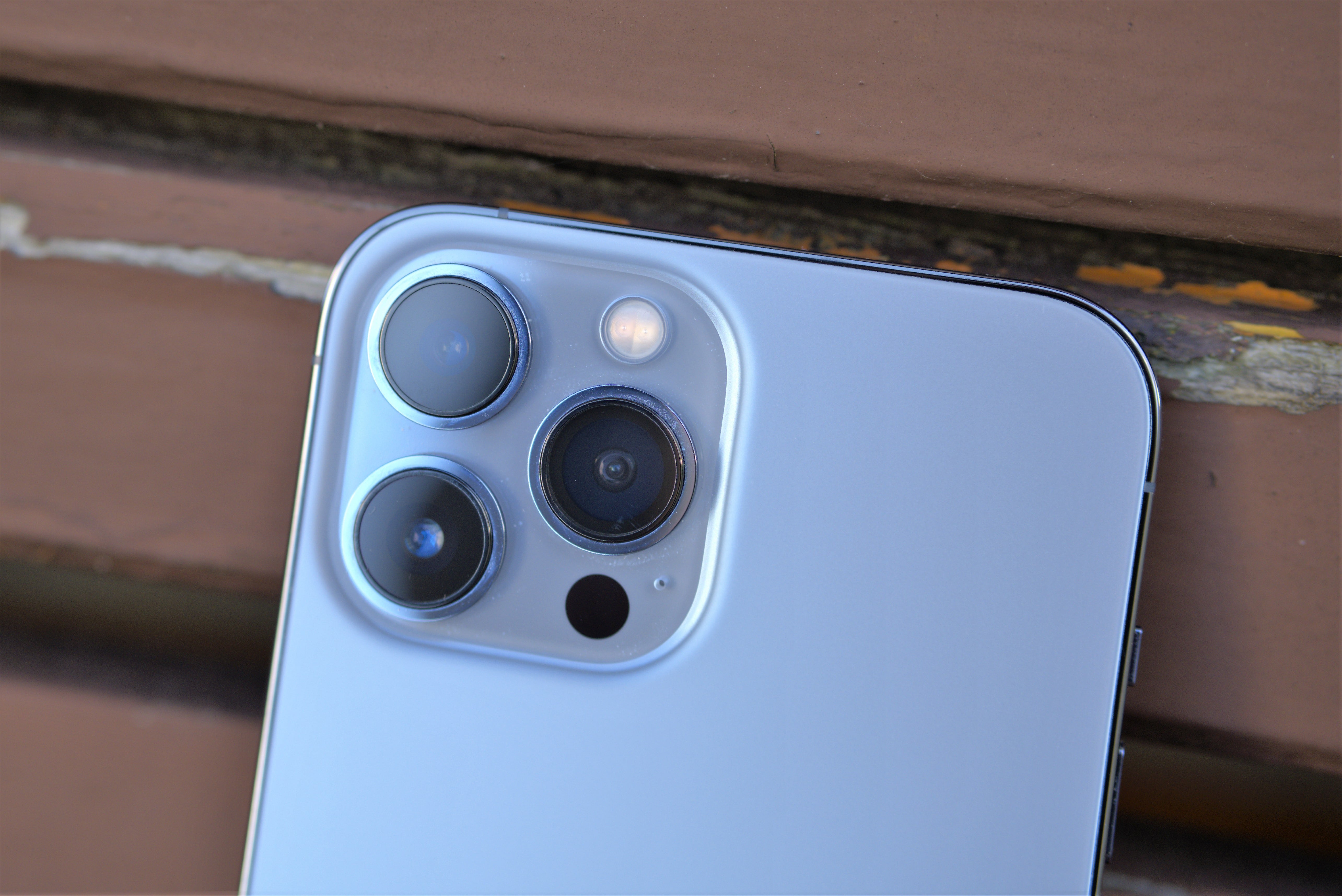 iPhone 13 Pro Max - Triple-Cam