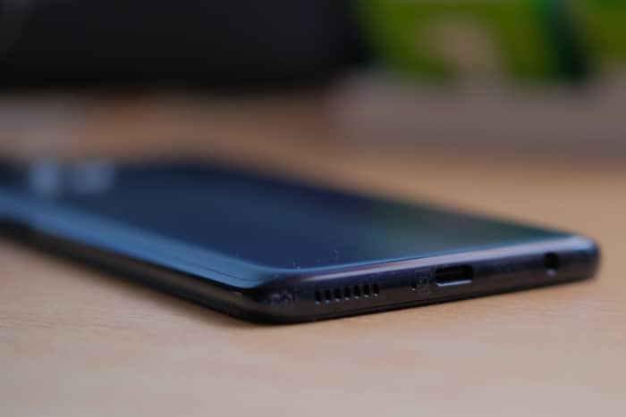 Motorola Edge 20 Lite im Test - Unterseite