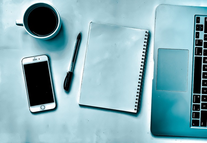 Mobilfunk-Discounter oder Netzbetreiber (Bild: Pixabay @AJS1) Mobilfunk-Discounter oder Netzbetreiber
