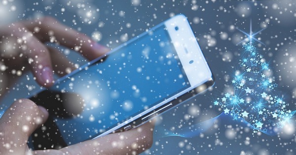 Handy zu Weihnachten verschenken (Bild: Pixabay @Geralt)