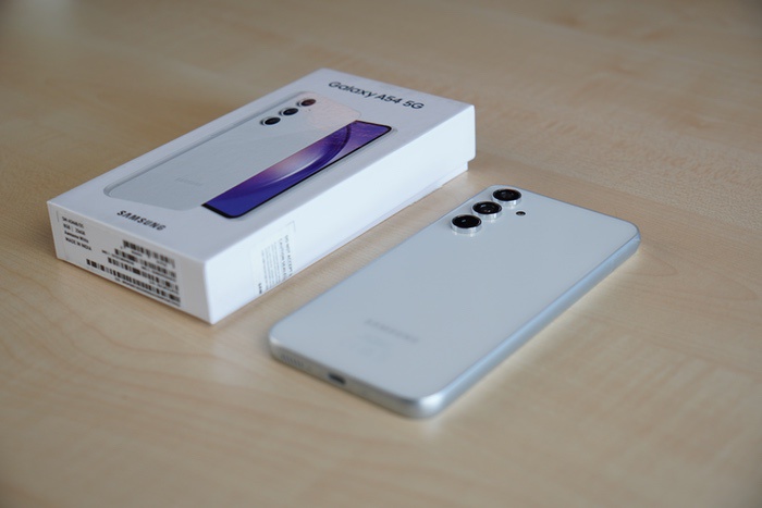 Samsung Galaxy A54 mit Vertrag im Vergleich