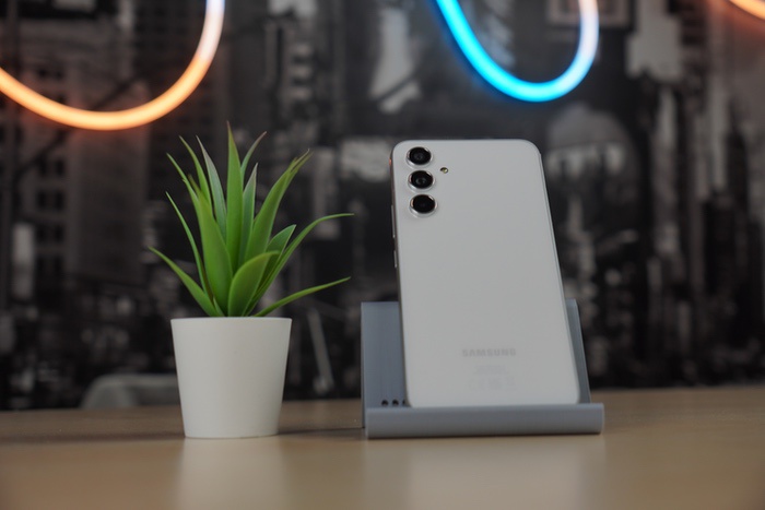 Samsung Galaxy A54 mit Vertrag im Vergleich