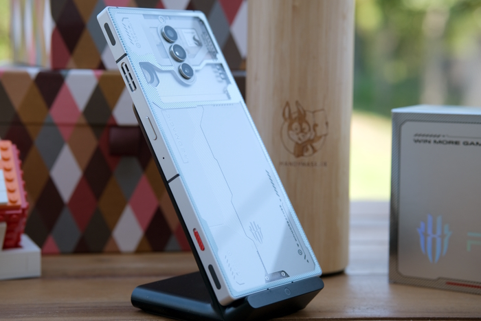 ZTE Nubia RedMagic 8 Pro - Header