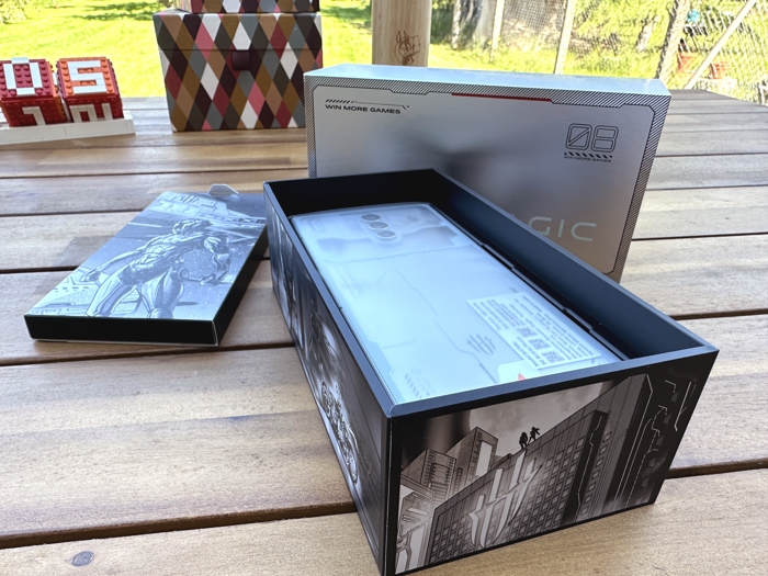 ZTE Nubia RedMagic 8 Pro - unboxed mit Vertrag in den Netzen von Telekom, Vodafone und o2 Telefónica