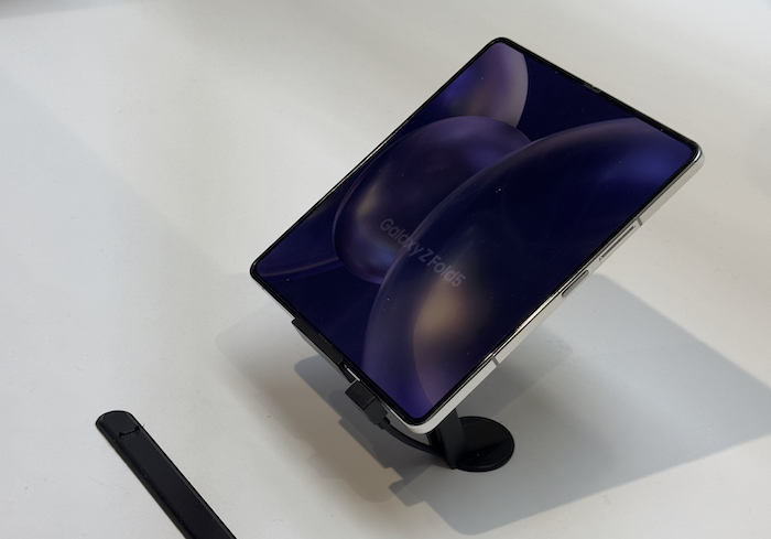 Samsung Galaxy Z Fold 5 Design Hands On