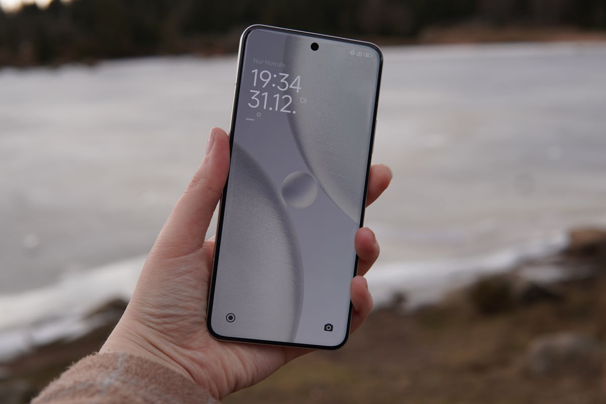 Xiaomi 15 Ultra – Front – mit Vertrag in den Netzen von Telekom, Vodafone, O₂ Telefónica und 1&1