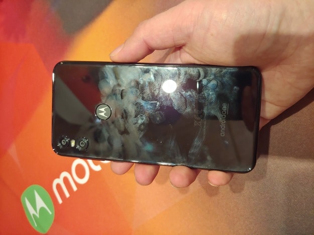 Motorola One HandsOn