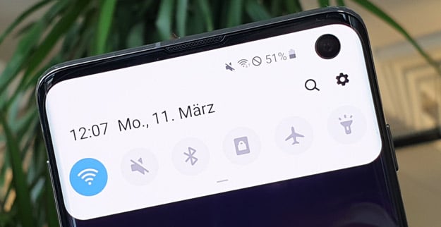 Samsung Galaxy S10 Display Test: Mit Infinity-O zum nahelos randlosen Bildschirm