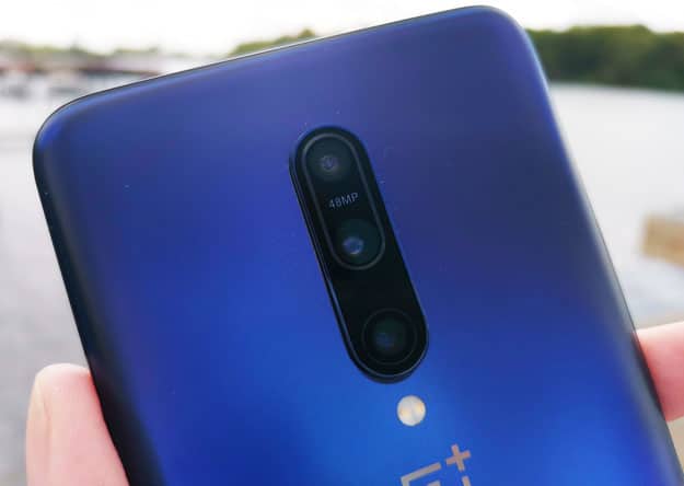 OnePlus 7 Pro mit Vertrag: Preise, Specs, Deals & Test - Triple-Kamera mit Selfie-Cam ohne Notch oder Punch-Hole