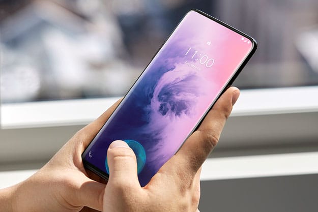 OnePlus 7 Pro mit Vertrag: Preise, Specs, Deals & Test - Triple-Kamera mit Selfie-Cam ohne Notch oder Punch-Hole