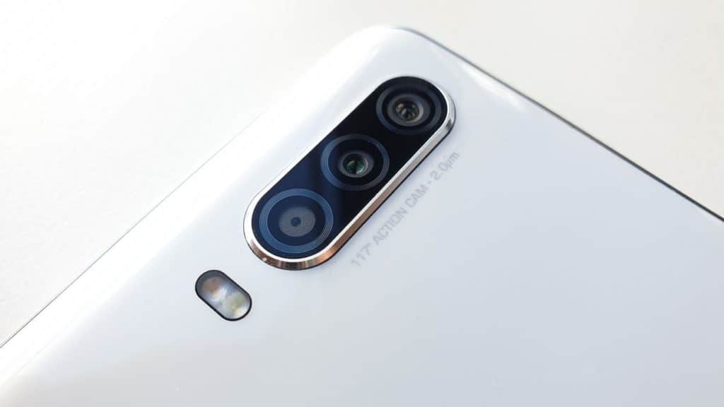 Moto One Action mit Vertrag